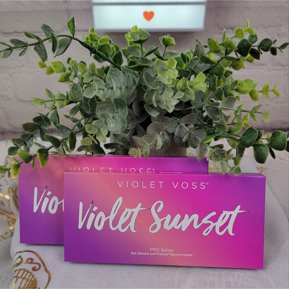 NIB Violet Voss Violet Sunset Eyeshadow Palette